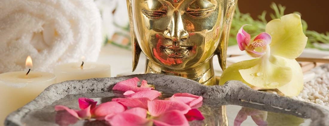 Royal Thai Lübeck Geschenkgutschein Buddha Lotusblüten
